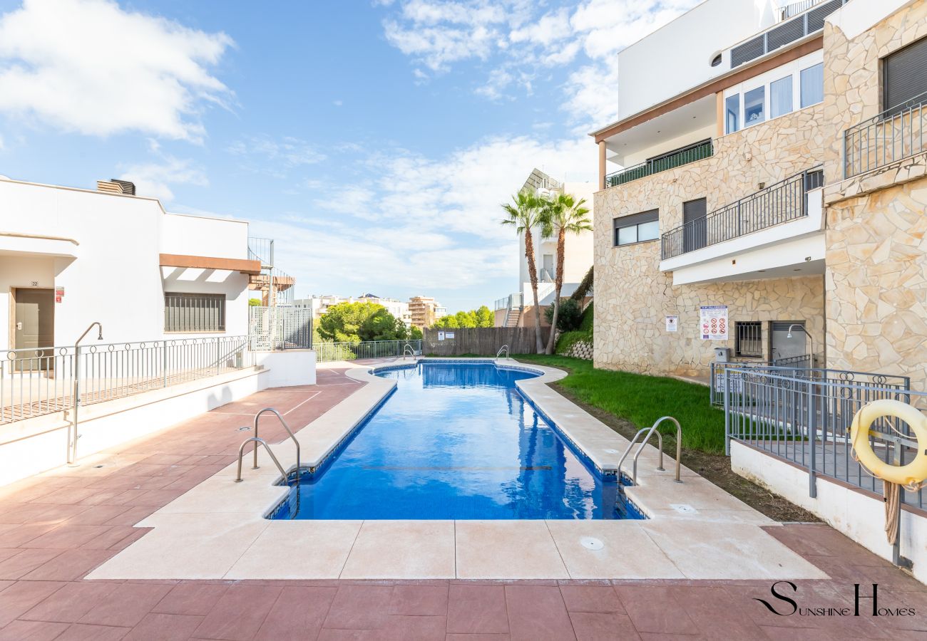 Casa adosada en Fuengirola - Luxury townhouse with rooftop Sauna & Jacuzzi