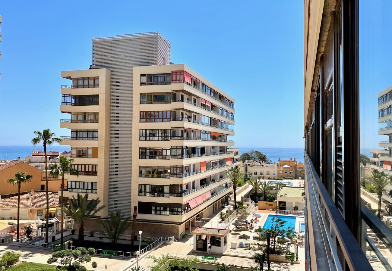 Apartamento en Torremolinos - Exquisite Central 2 Bedroom apt, Pool, Views