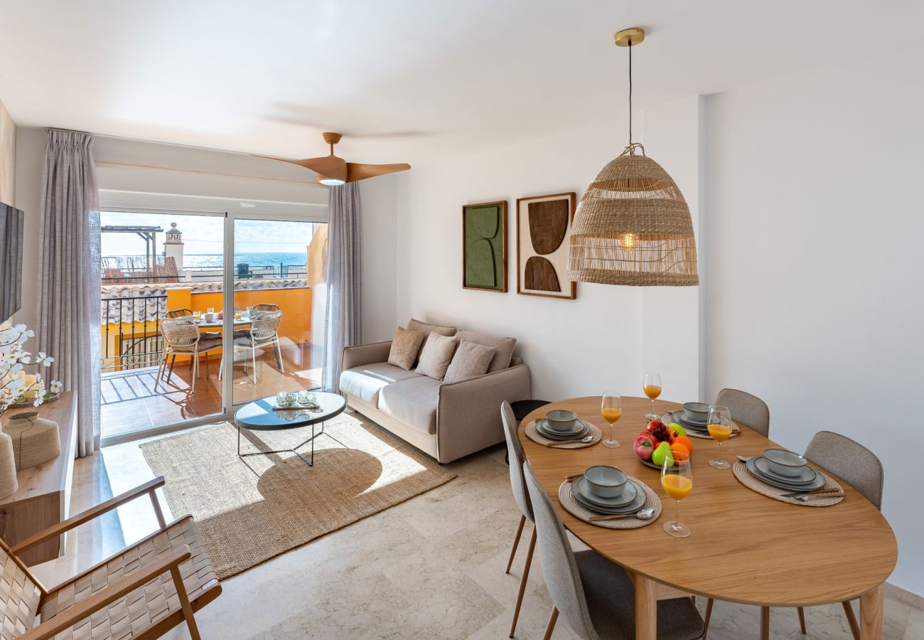 Apartamento en Benalmádena - Horizon del Mar, 2BD Terrace, Sea View & Pool & Parking