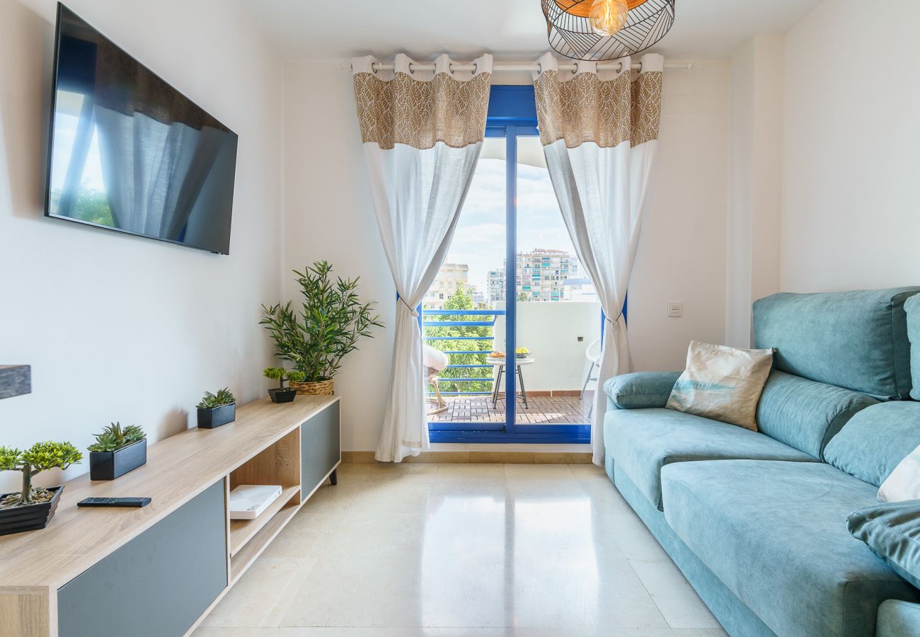 Apartment in Benalmádena - 2nd line from the beach , seaviews + parking &pool