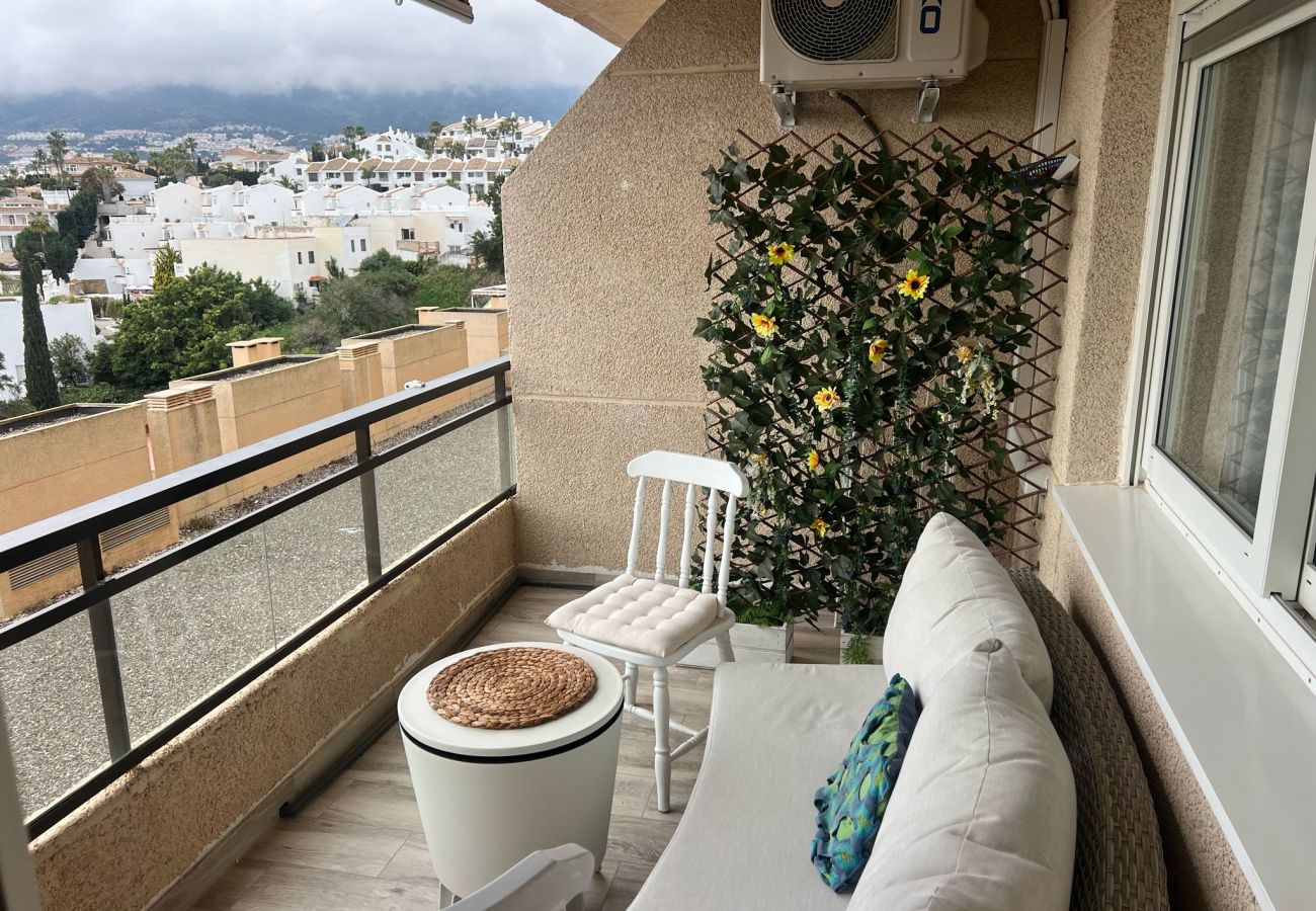 Apartment in Benalmádena - Marvelous views, pools, steps to the beach!